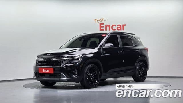 Kia Seltos 2023 — Şəkil 1/20
