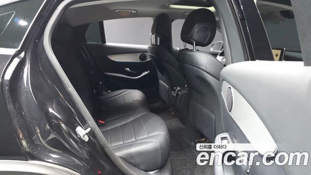 Mercedes-Benz GLC-Class 2018 — ფოტო 13/20