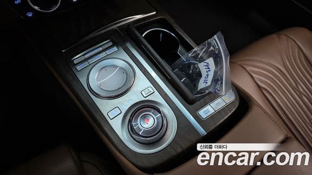 Genesis Electrified G80 2022 — ფოტო 9/20