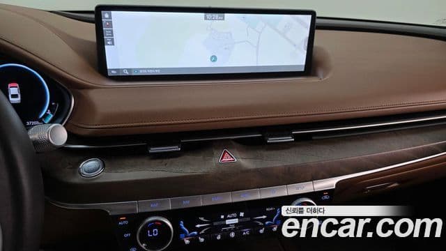 Genesis Electrified G80 2022 — Şəkil 12/20