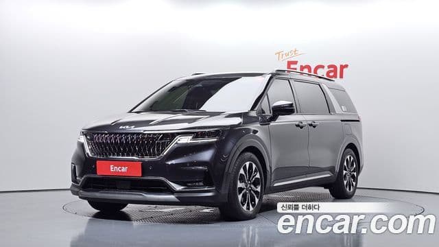 Kia Carnival 2023 — Фото 1/20
