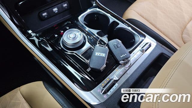 Kia Carnival 2023 — Фото 9/20