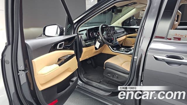 Kia Carnival 2023 — Фото 10/20