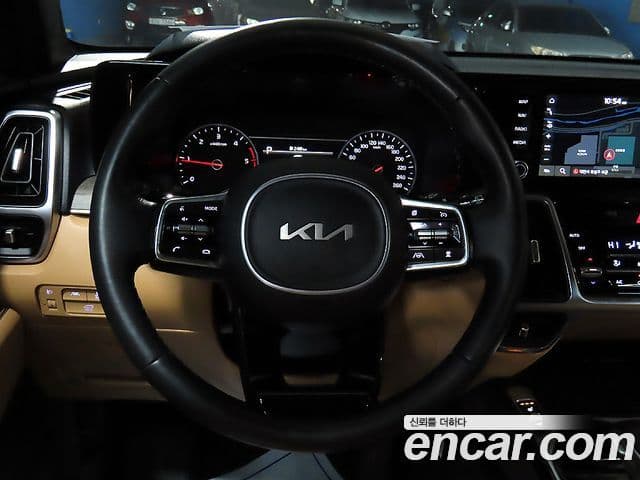 Kia Sorento 2023 — Şəkil 8/20