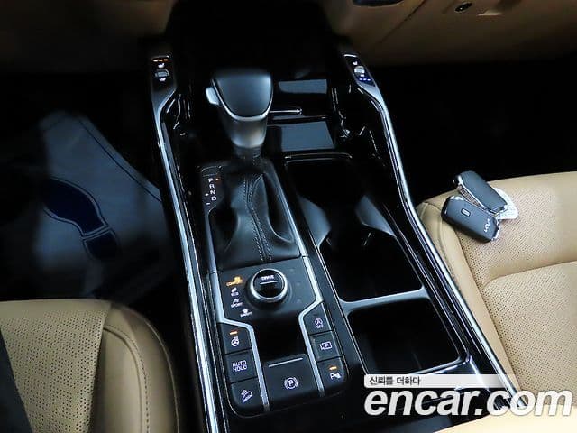 Kia Sorento 2023 — Şəkil 13/20