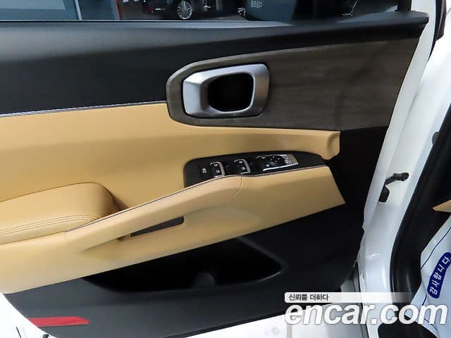 Kia Sorento 2023 — Şəkil 14/20