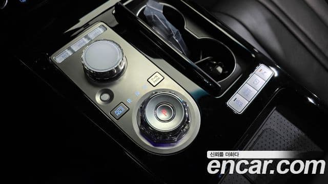 Genesis Electrified G80 2024 — Şəkil 9/20