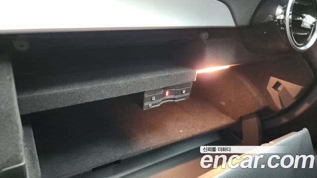 Mercedes-Benz C-Class 2019 — Şəkil 13/20