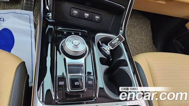 Kia Carnival 2021 — Şəkil 8/20