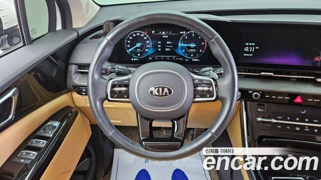 Kia Carnival 2021 — Şəkil 13/20