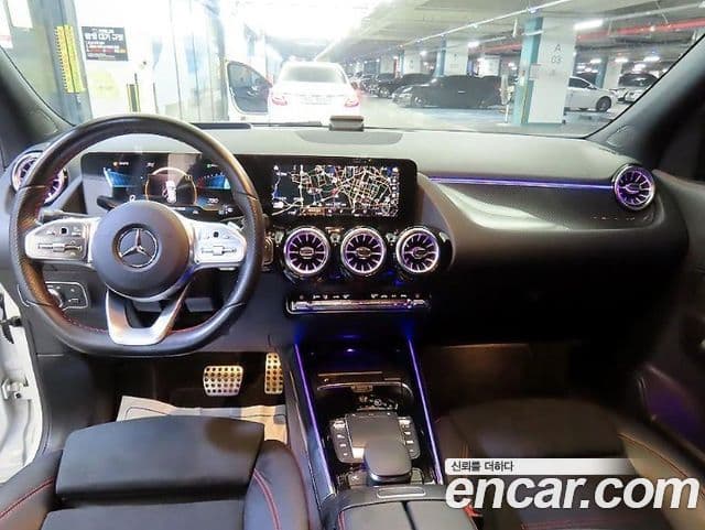 Mercedes-Benz GLA-Class 2021 — Фото 9/20