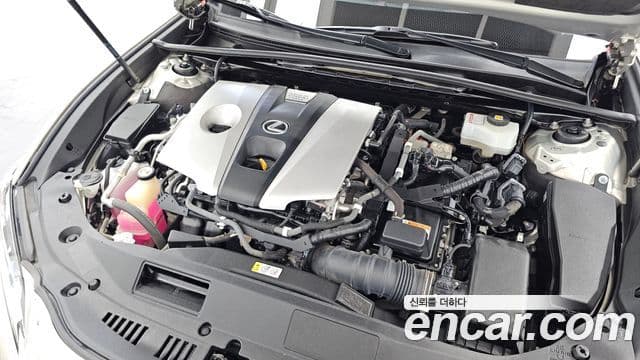 Lexus ES300h 2018 — Şəkil 6/20