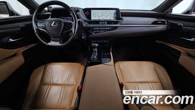 Lexus ES300h 2018 — Şəkil 7/20