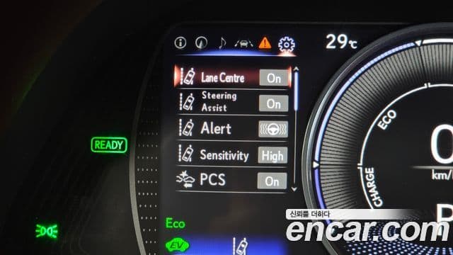 Lexus ES300h 2018 — Şəkil 16/20