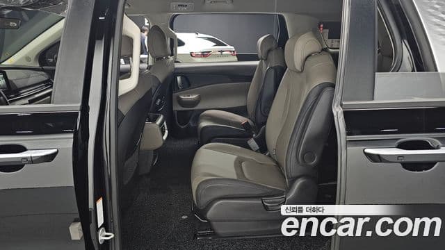 Kia Carnival 2025 — Şəkil 12/20