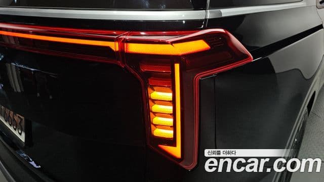 Kia Carnival 2025 — Photo 23/32