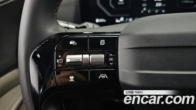 Kia Carnival 2025 — Photo 28/32