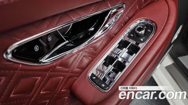 Bentley Continental GT 2020 — Photo 25/36