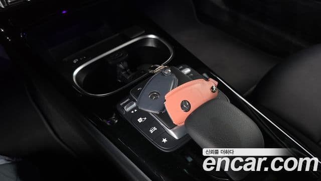 Mercedes-Benz A-Class 2022 — Photo 28/30