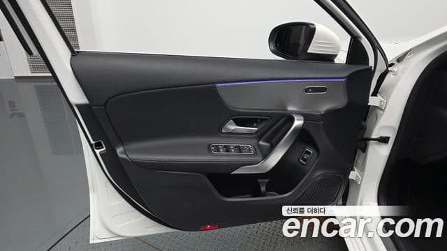 Mercedes-Benz A-Class 2022 — Photo 17/30