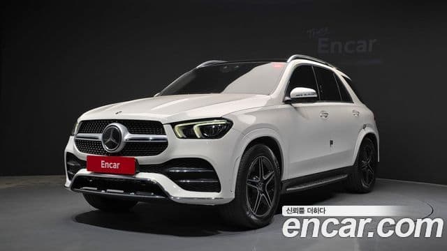 Mercedes-Benz GLE-Class 2021 — Photo 4/34