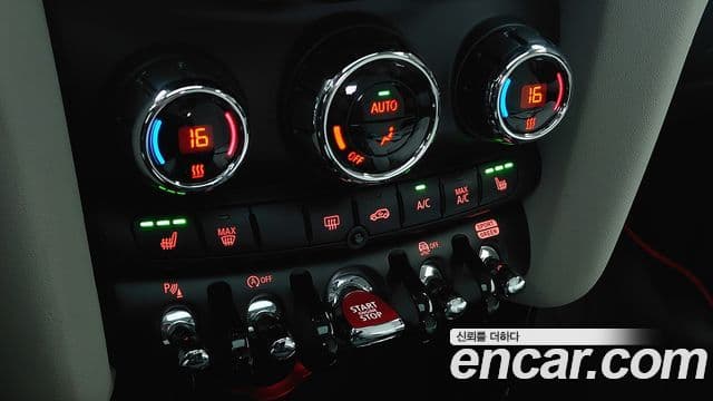 Mini Cooper S 2023 — ფოტო 6/19