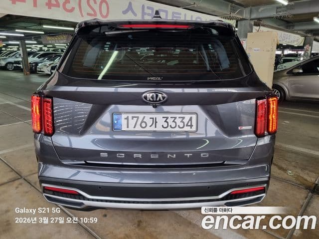 Kia Sorento 2021 — Фото 3/20