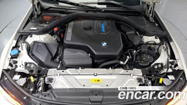 BMW 3 Series 2021 — ფოტო 6/20