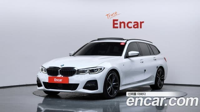 BMW 3 Series 2022 — ფოტო 1/20