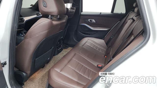 BMW 3 Series 2022 — ფოტო 11/20