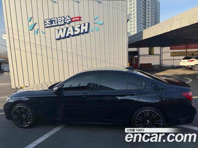 BMW 7 Series 2018 — Şəkil 8/19