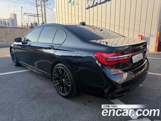 BMW 7 Series 2018 — Şəkil 9/19