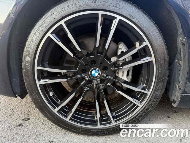 BMW 7 Series 2018 — Şəkil 15/19