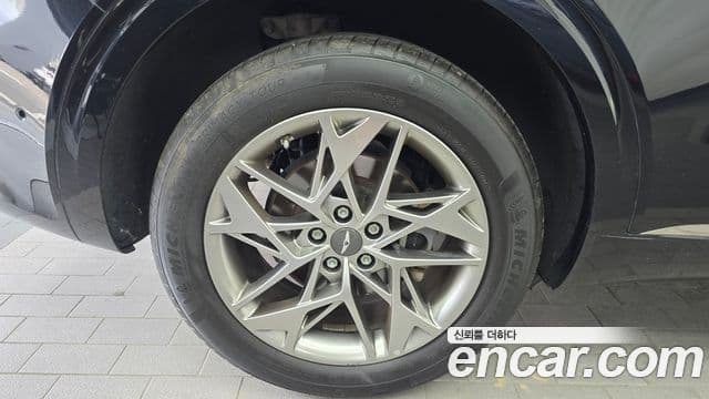 Genesis GV70 2022 — ფოტო 5/20