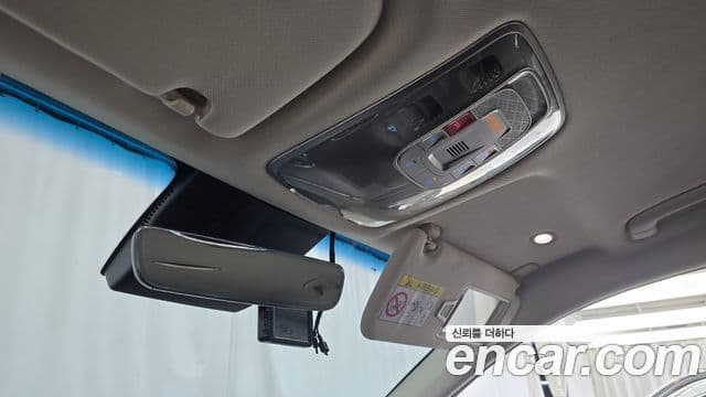 Genesis GV70 2022 — ფოტო 18/20