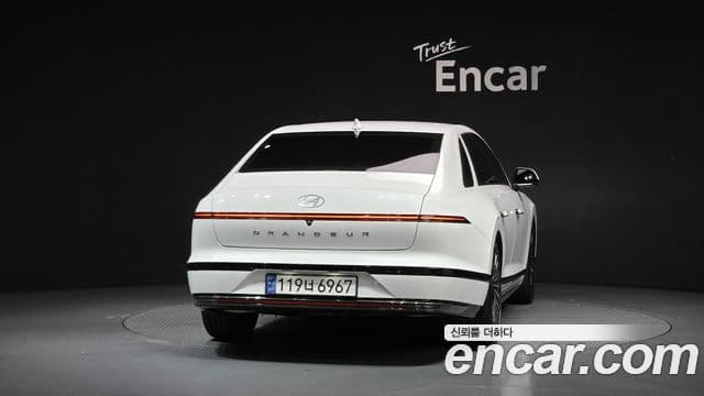 Hyundai Grandeur 2023 — Фото 4/20