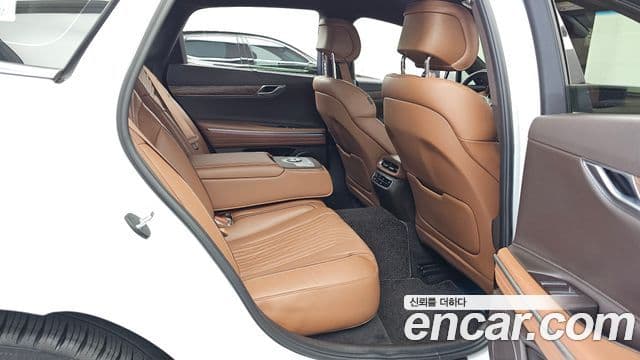 Genesis Electrified G80 2021 — Şəkil 12/20