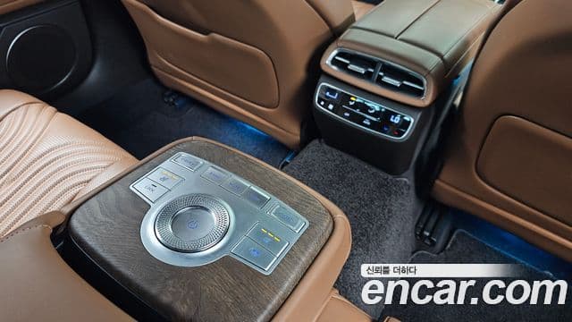 Genesis Electrified G80 2021 — Şəkil 19/20