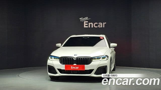 BMW 5 Series 2018 — Şəkil 2/20
