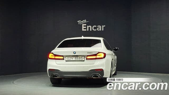 BMW 5 Series 2018 — Şəkil 3/20