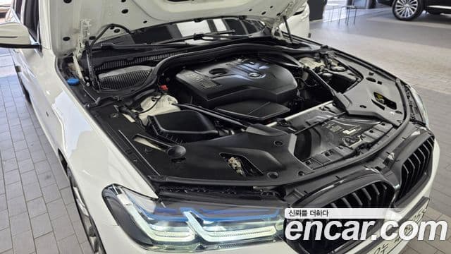 BMW 5 Series 2018 — Şəkil 5/20