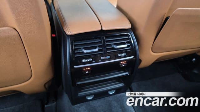 BMW 5 Series 2018 — Şəkil 18/20