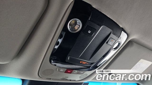 Kia K8 2022 — Şəkil 18/20