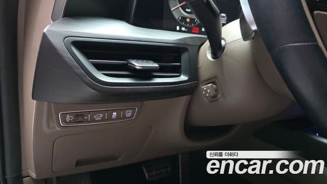 Kia K8 2023 — Photo 11/32