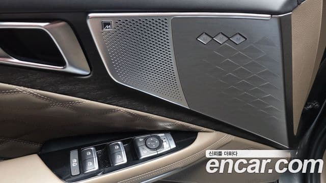 Kia K8 2023 — Photo 6/32
