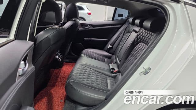 Kia Stinger 2020 — Şəkil 11/20