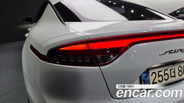 Kia Stinger Meister 2020 — Photo 1/33