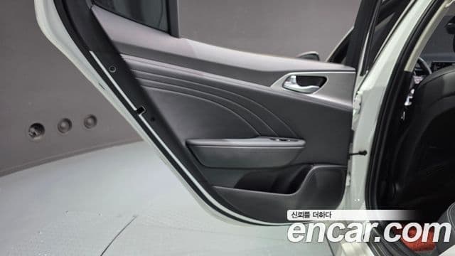 Kia Stinger Meister 2020 — Photo 24/33