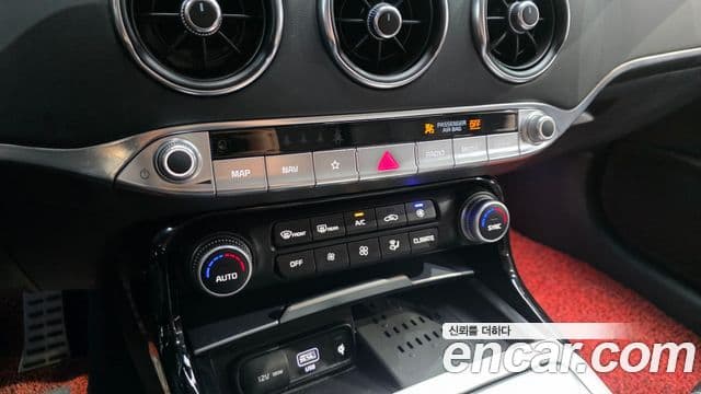 Kia Stinger Meister 2020 — Photo 11/33