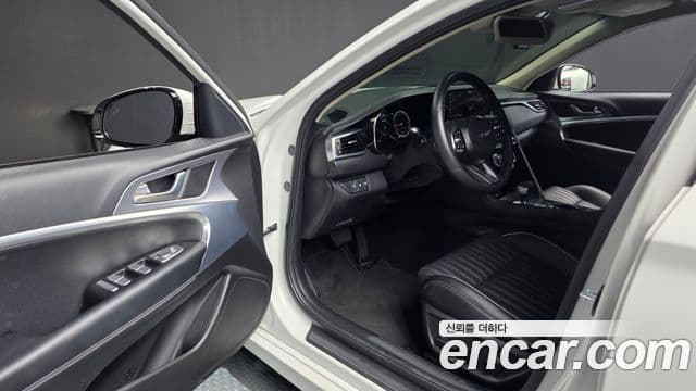 Genesis G70 2022 — ფოტო 10/20